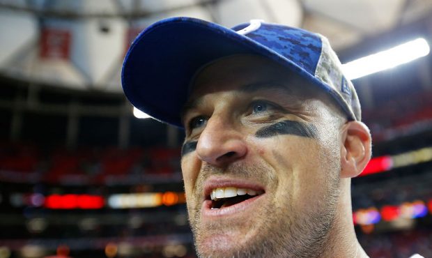 ATLANTA, GA - NOVEMBER 22:  Matt Hasselbeck #8 of the Indianapolis Colts celebrates after beating t...